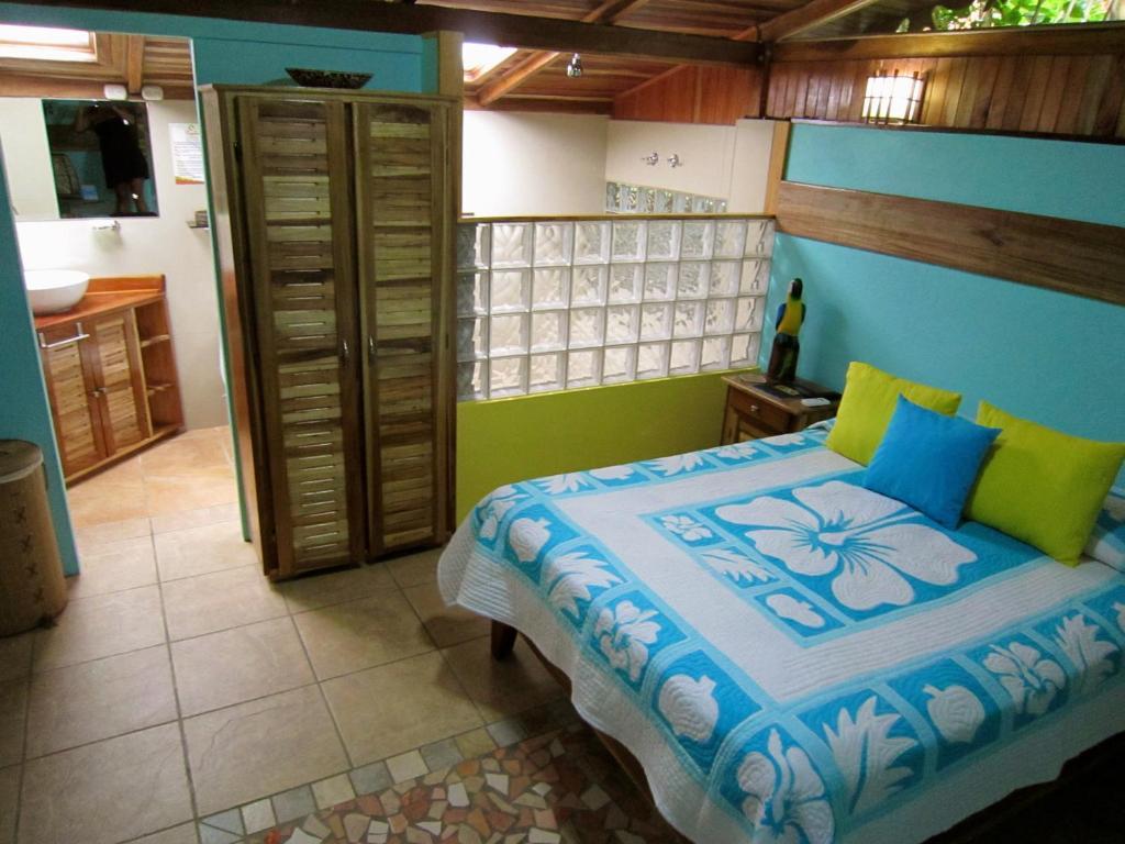 Physis Caribbean Bed & Breakfast Puerto Viejo de Talamanca Ruang foto