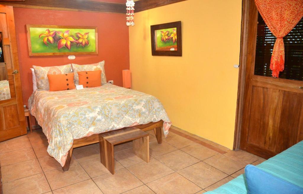 Physis Caribbean Bed & Breakfast Puerto Viejo de Talamanca Bagian luar foto