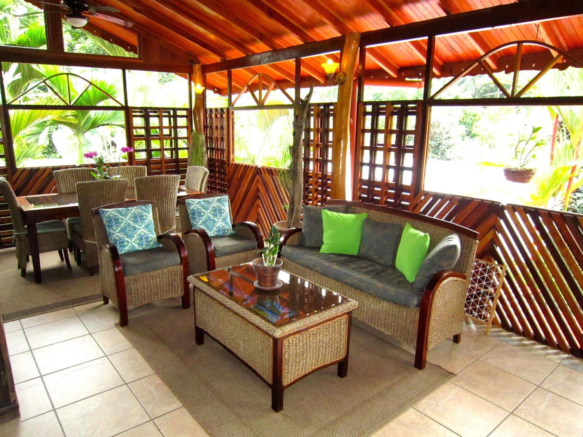 Physis Caribbean Bed & Breakfast Puerto Viejo de Talamanca Bagian luar foto