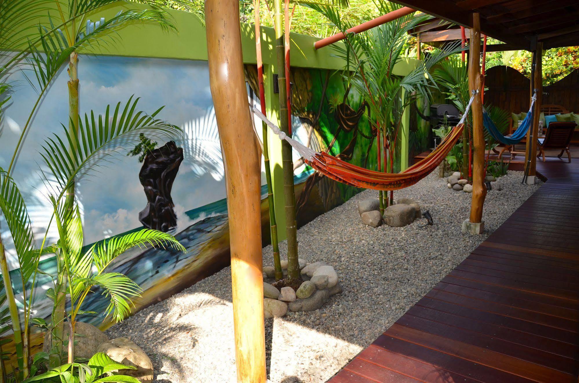 Physis Caribbean Bed & Breakfast Puerto Viejo de Talamanca Bagian luar foto