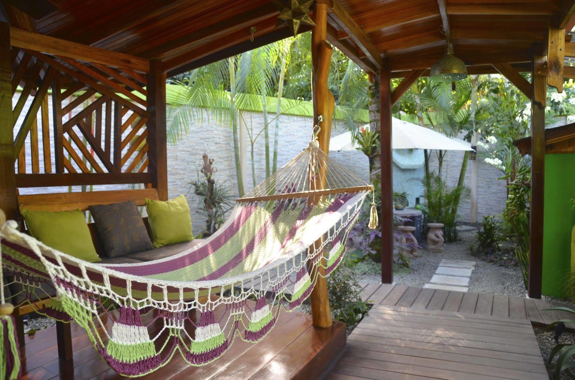 Physis Caribbean Bed & Breakfast Puerto Viejo de Talamanca Bagian luar foto